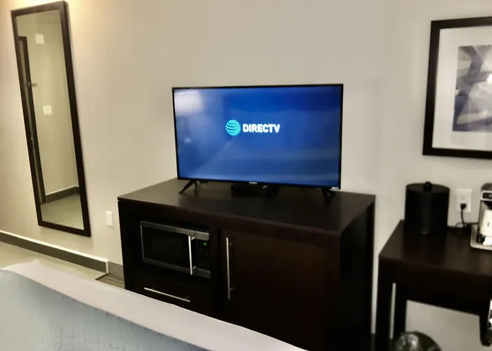 Wingate By Wyndham Jfk Airport, Far Rockaway Ny Hotel New York